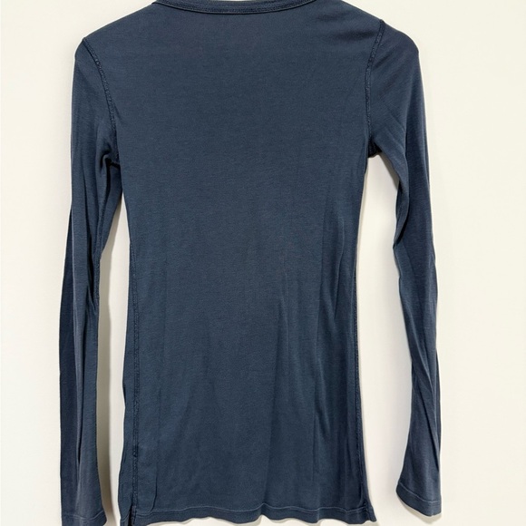 Pure Black T Maternity Top. Very Good Condition. Size XS - Picture 5 of 5